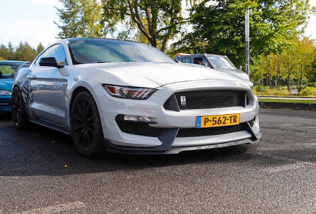 Ford Mustang Shelby GT350 2015