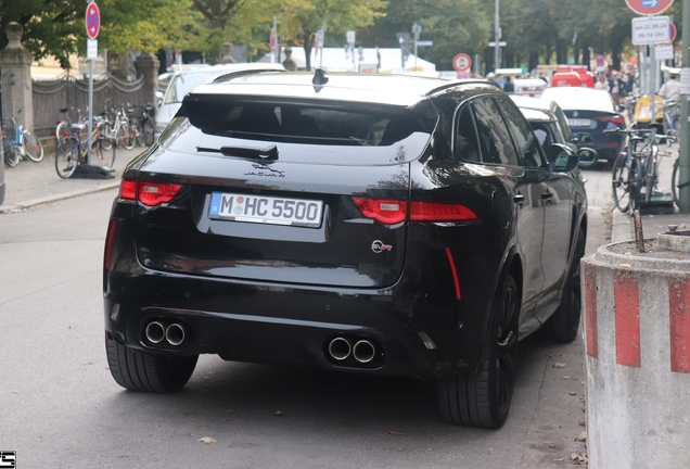 Jaguar F-PACE SVR