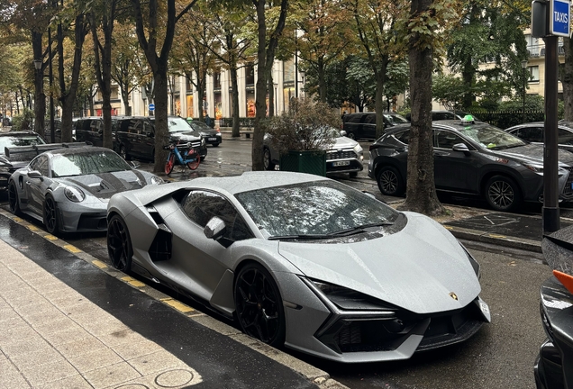 Lamborghini Revuelto