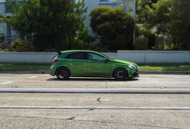 Mercedes-AMG A 45 W176 2015