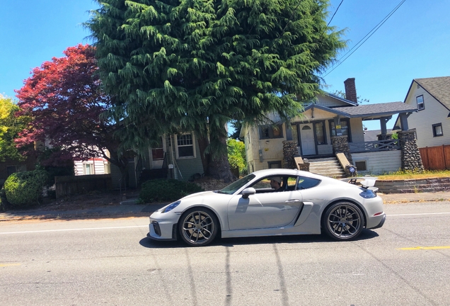 Porsche 718 Cayman GT4