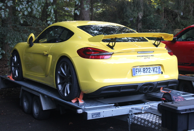 Porsche 718 Cayman GT4