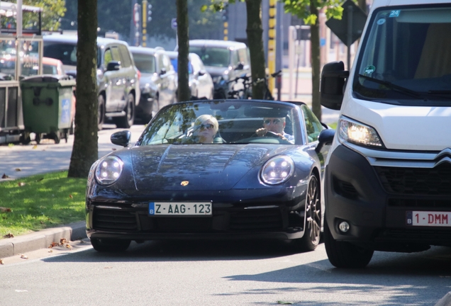 Porsche 992 Carrera 4S Cabriolet