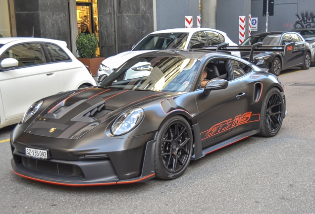 Porsche 992 GT3 RS Weissach Package