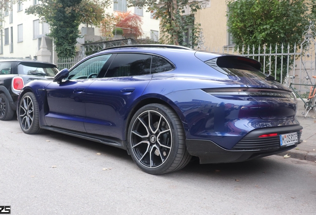 Porsche Taycan Turbo Sport Turismo