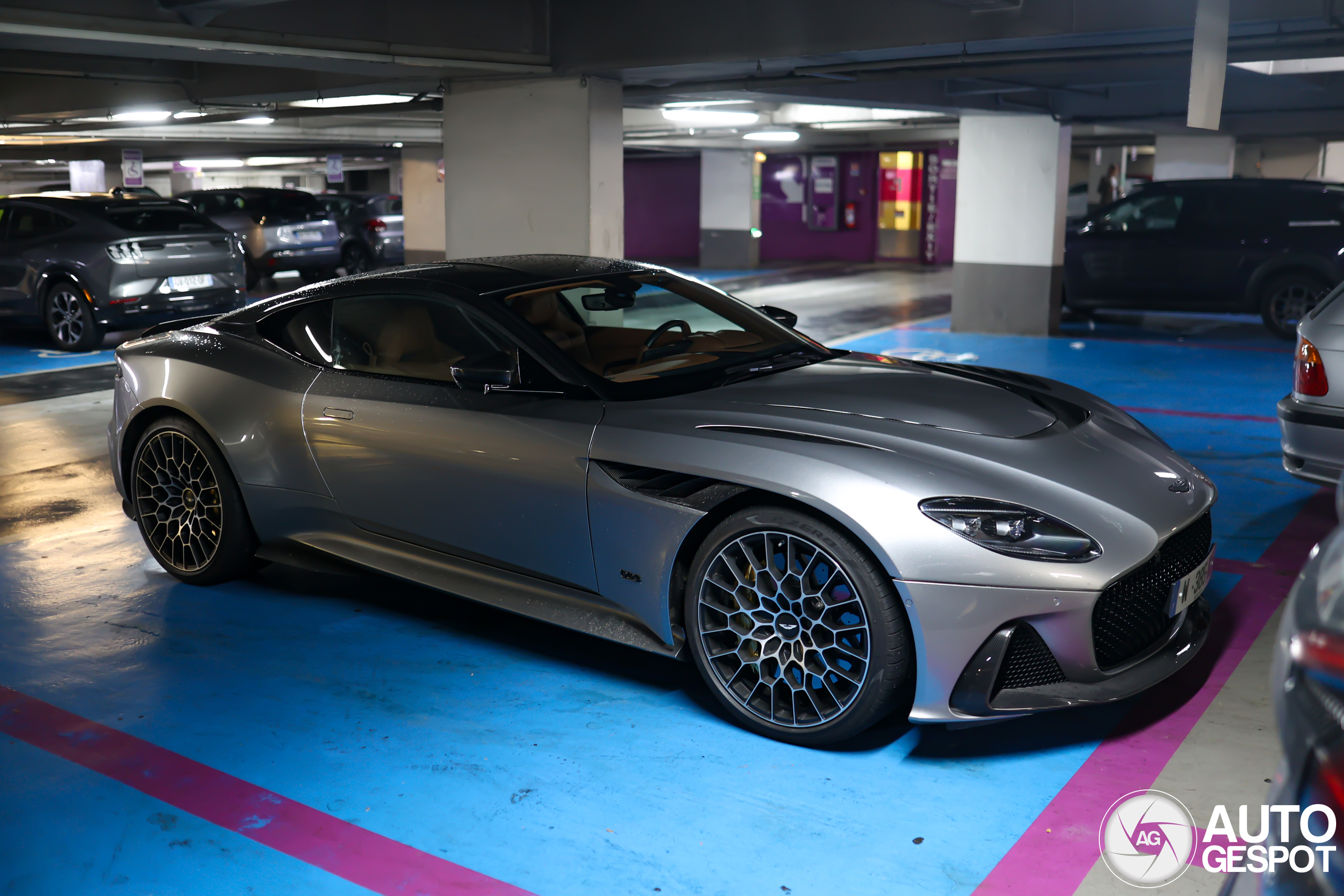 Aston Martin DBS 770 Ultimate