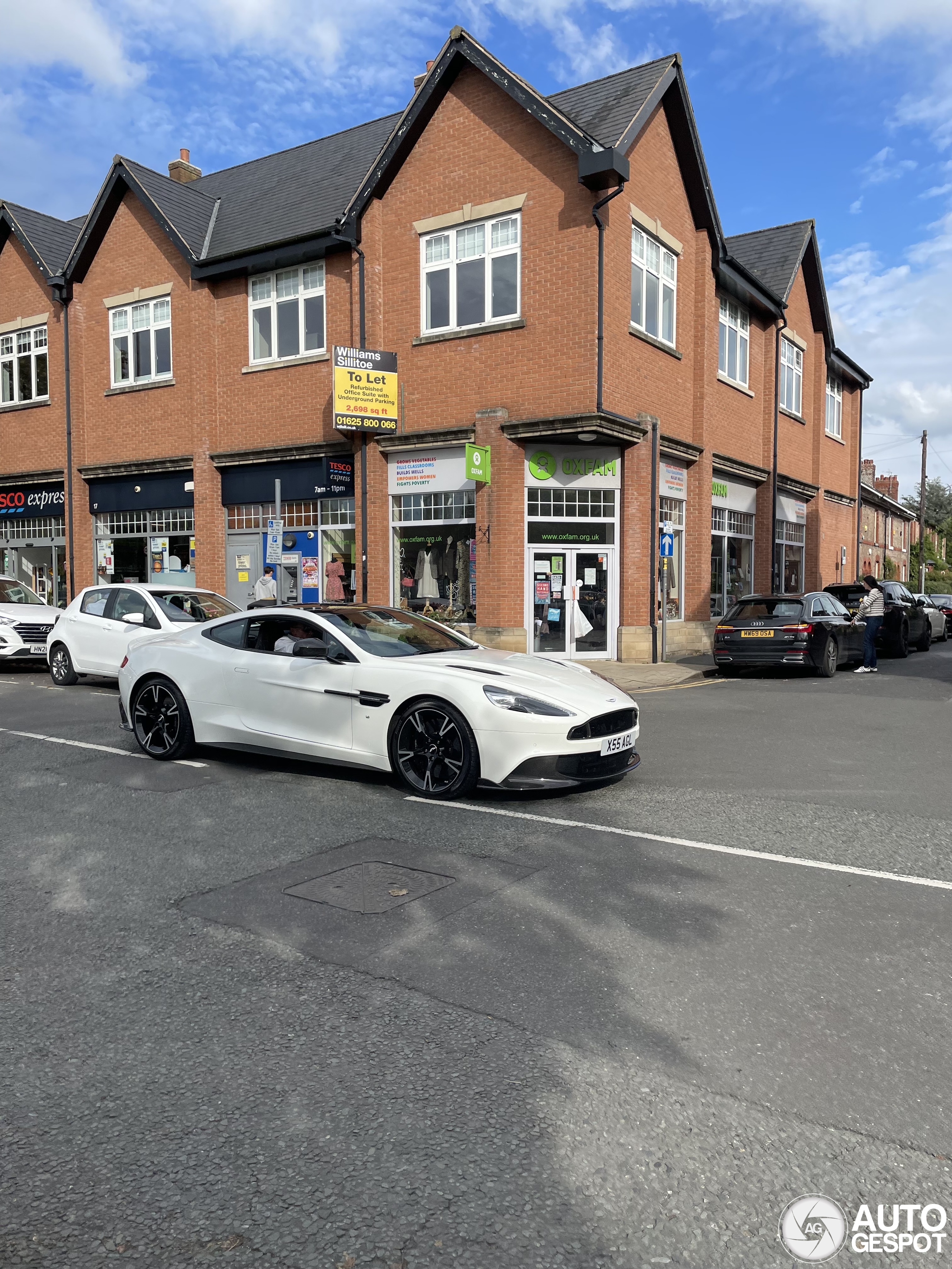 Aston Martin Vanquish S 2017