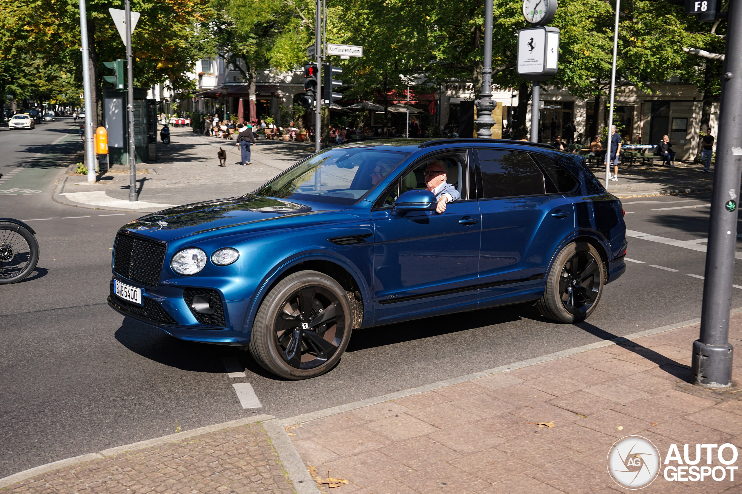 Bentley Bentayga Azure