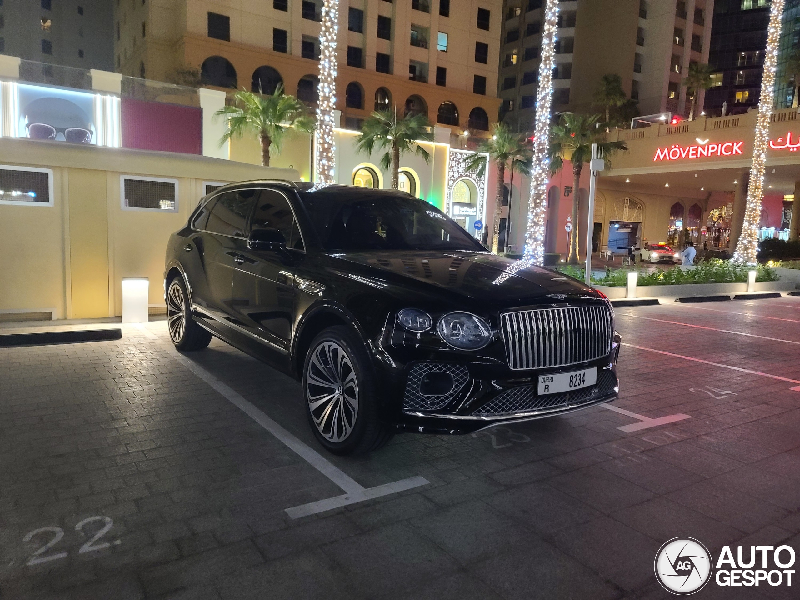 Bentley Bentayga Azure EWB