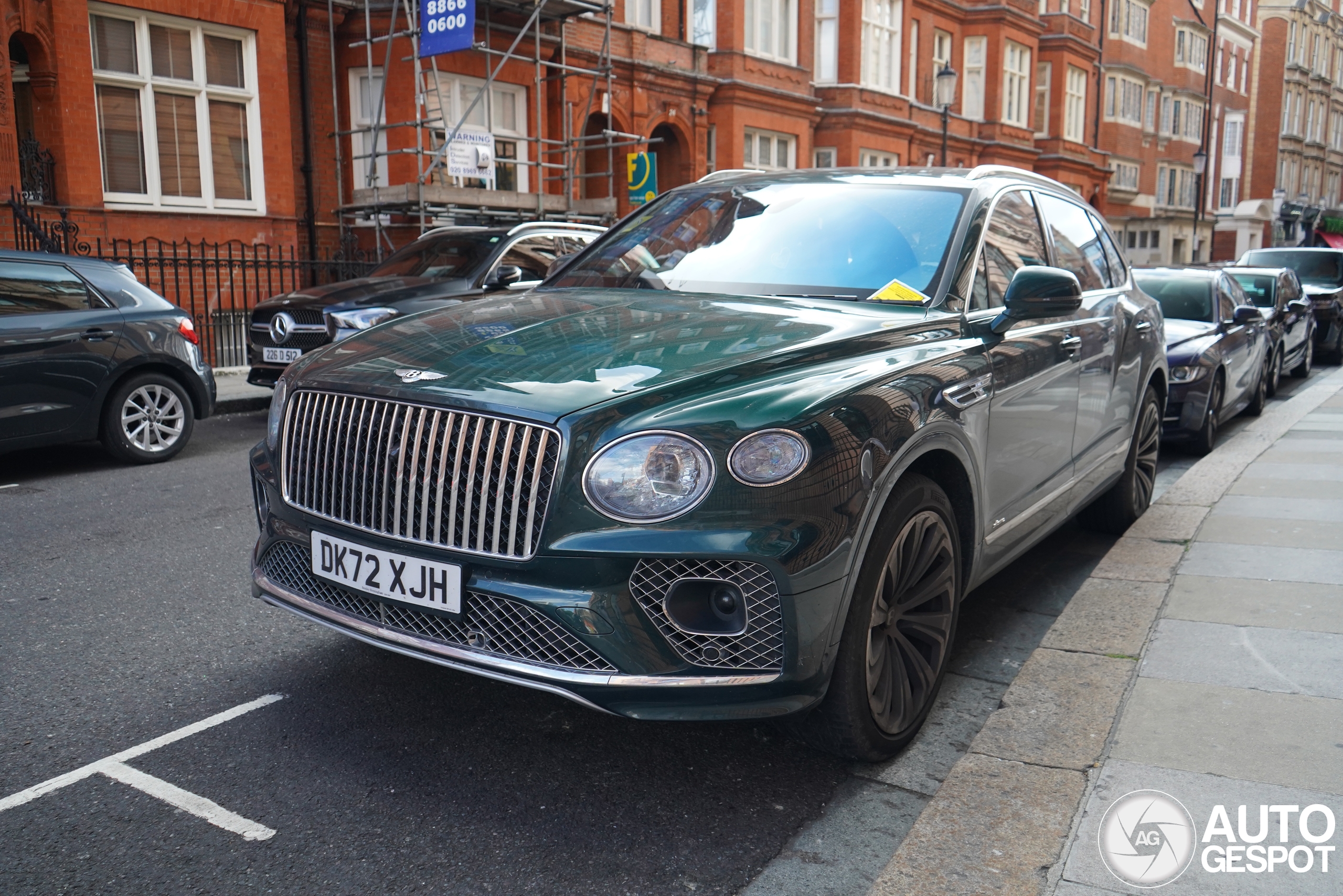 Bentley Bentayga Azure EWB First Edition