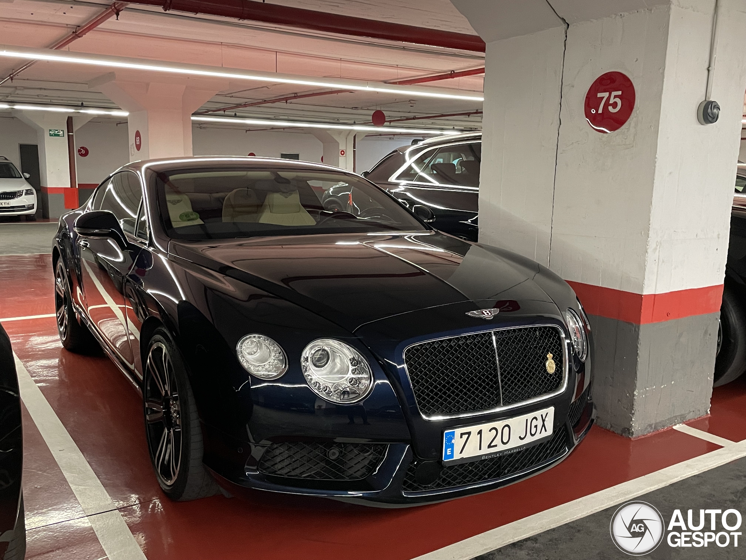 Bentley Continental GT V8