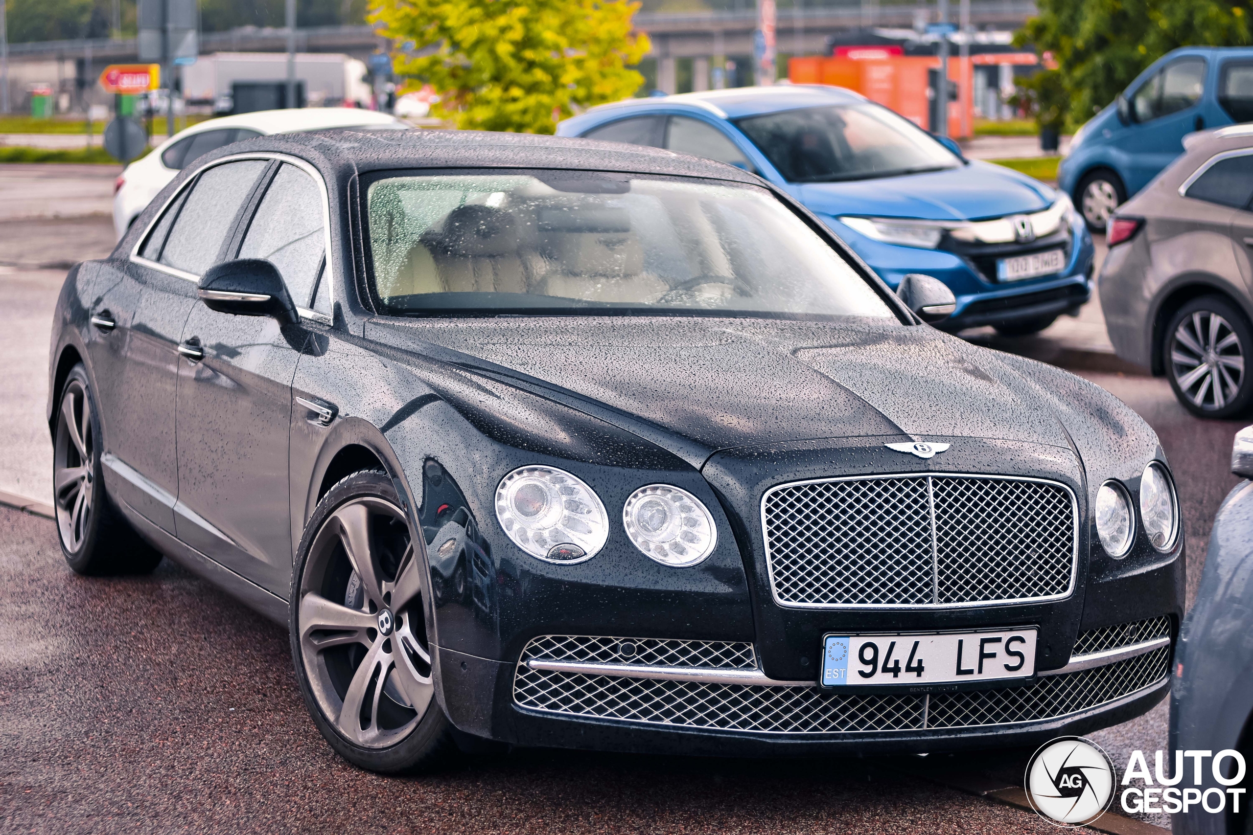 Bentley Flying Spur W12