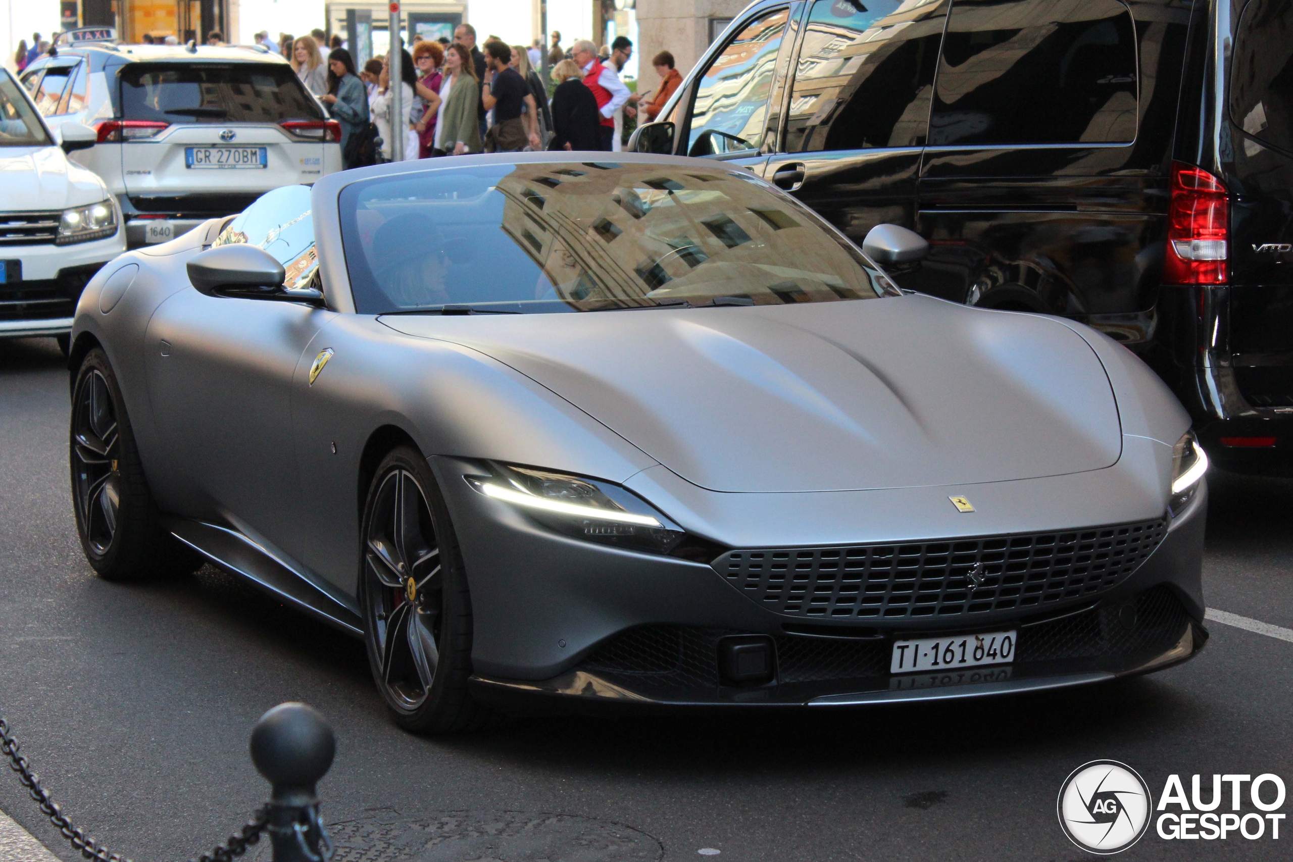 Ferrari Roma Spider