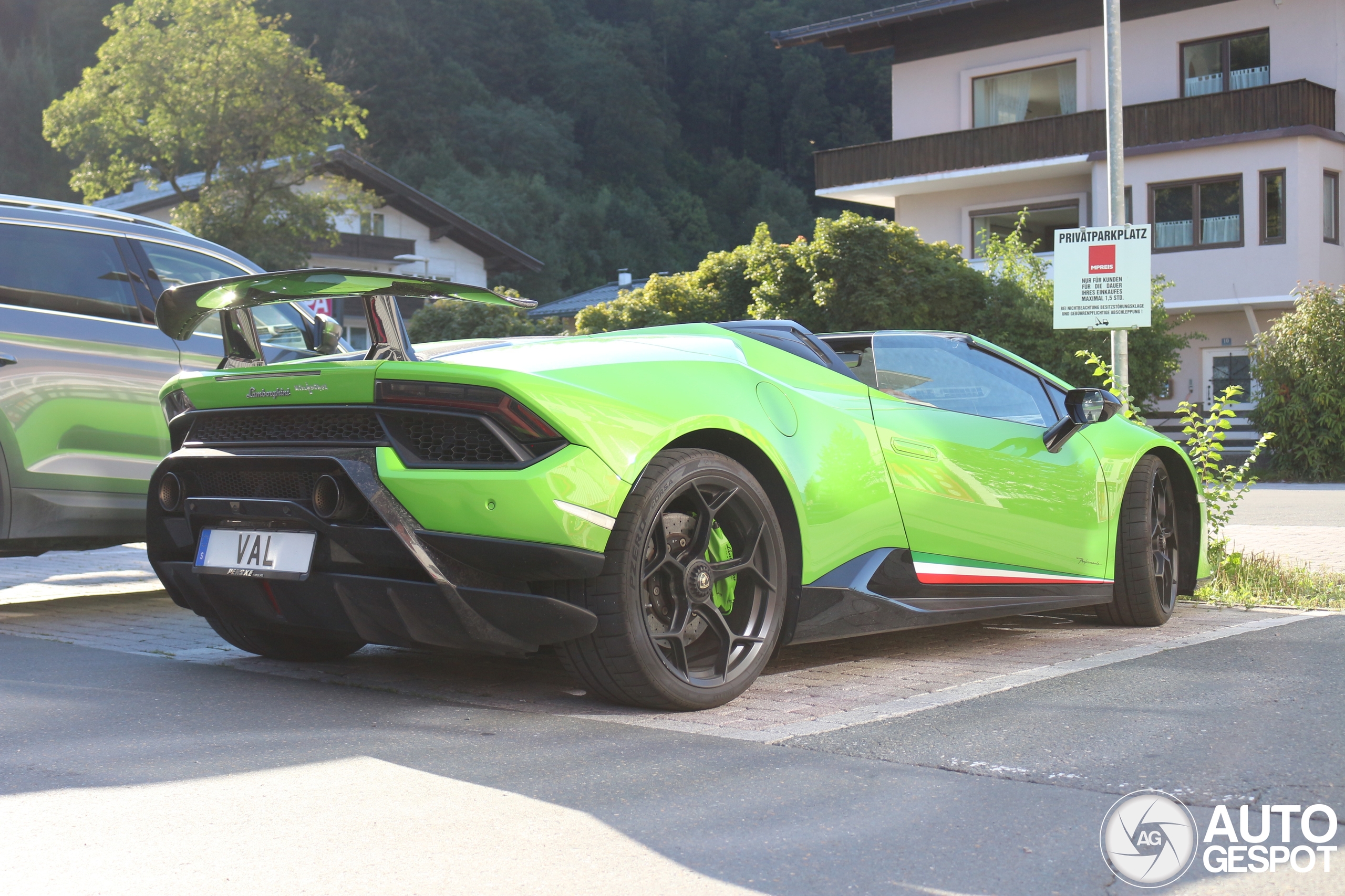 Lamborghini Huracán LP640-4 Performante Spyder