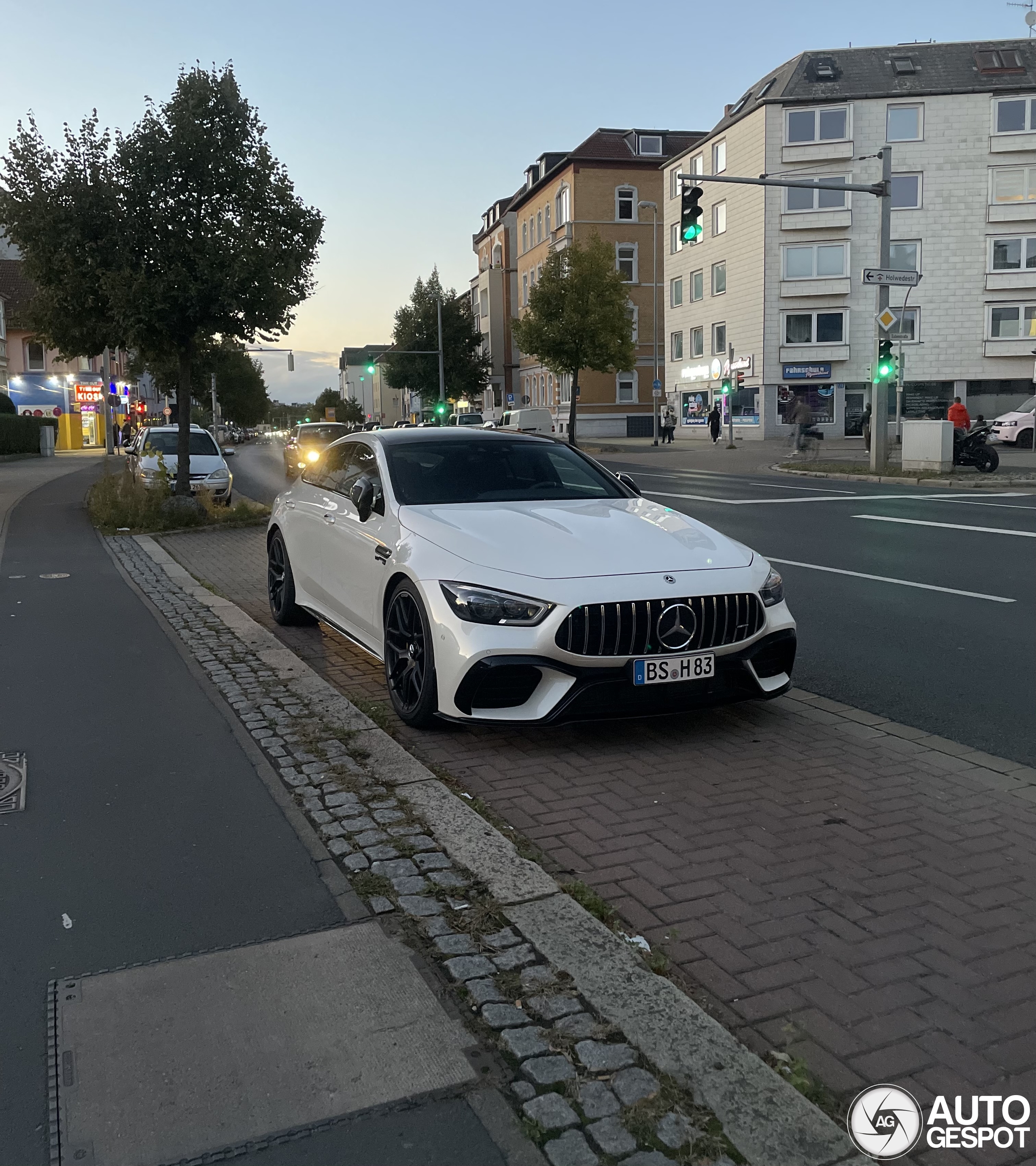 Mercedes-AMG GT 63 S X290