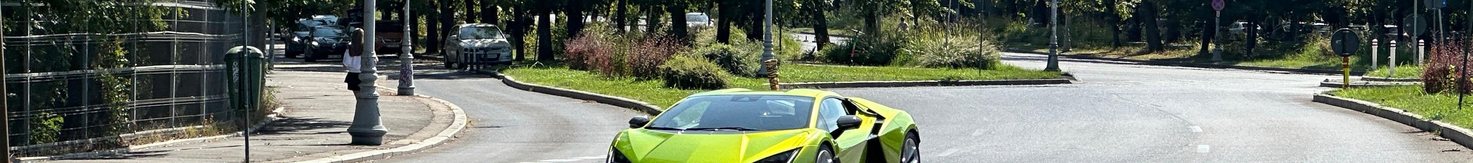 Lamborghini Revuelto