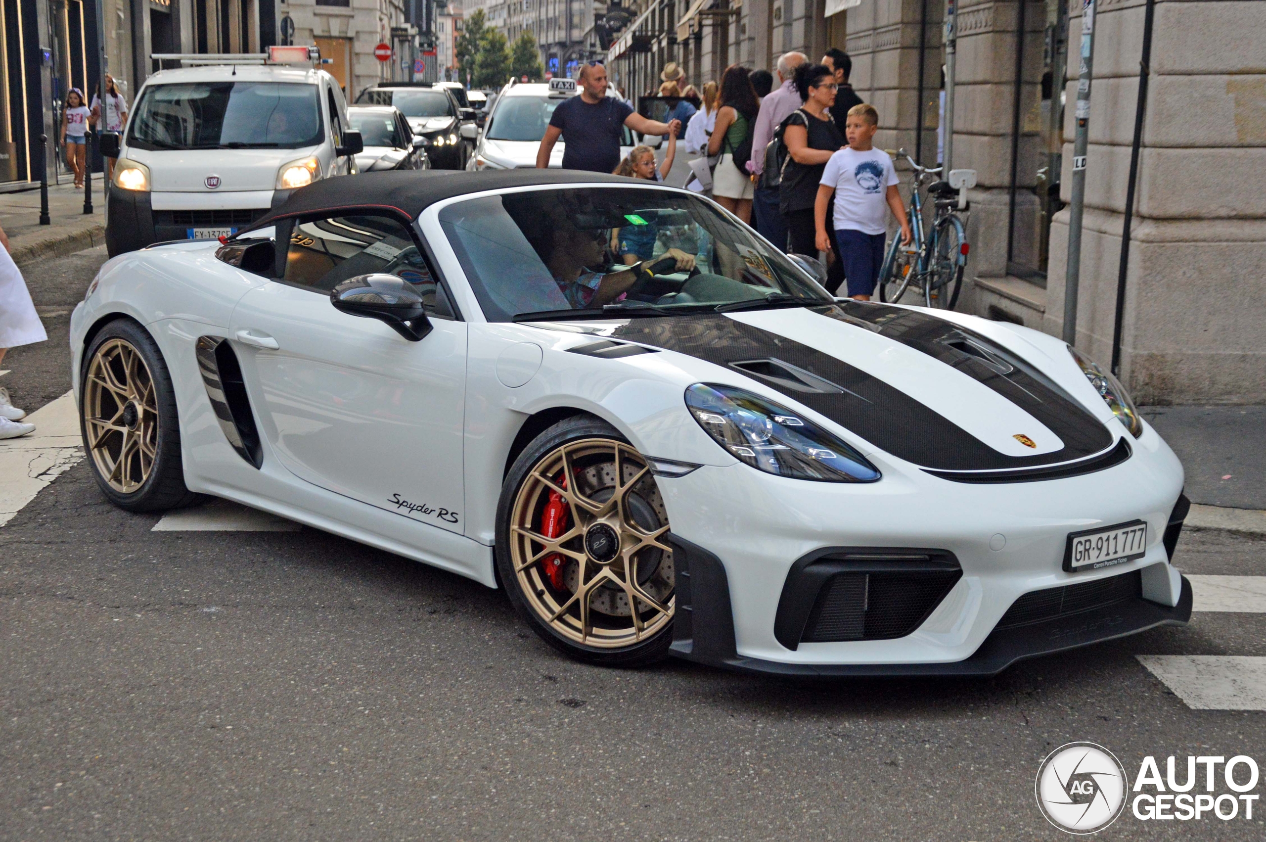 Porsche 718 Spyder RS Weissach Package