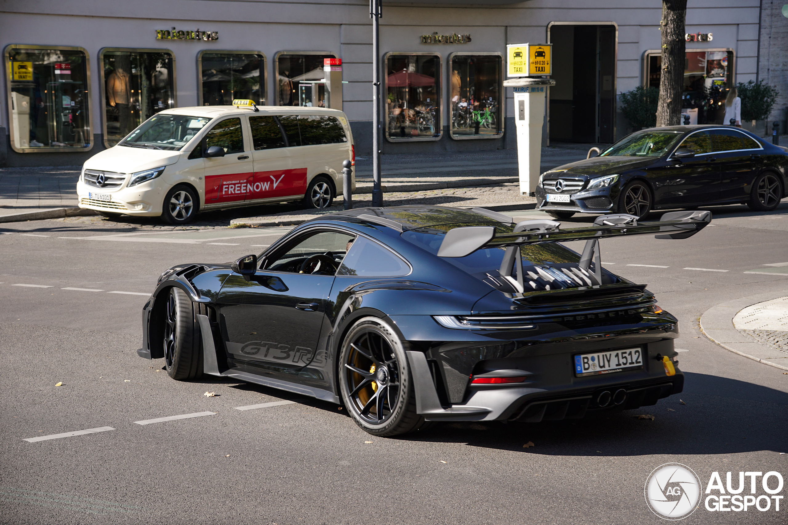 Porsche 992 GT3 RS Weissach Package