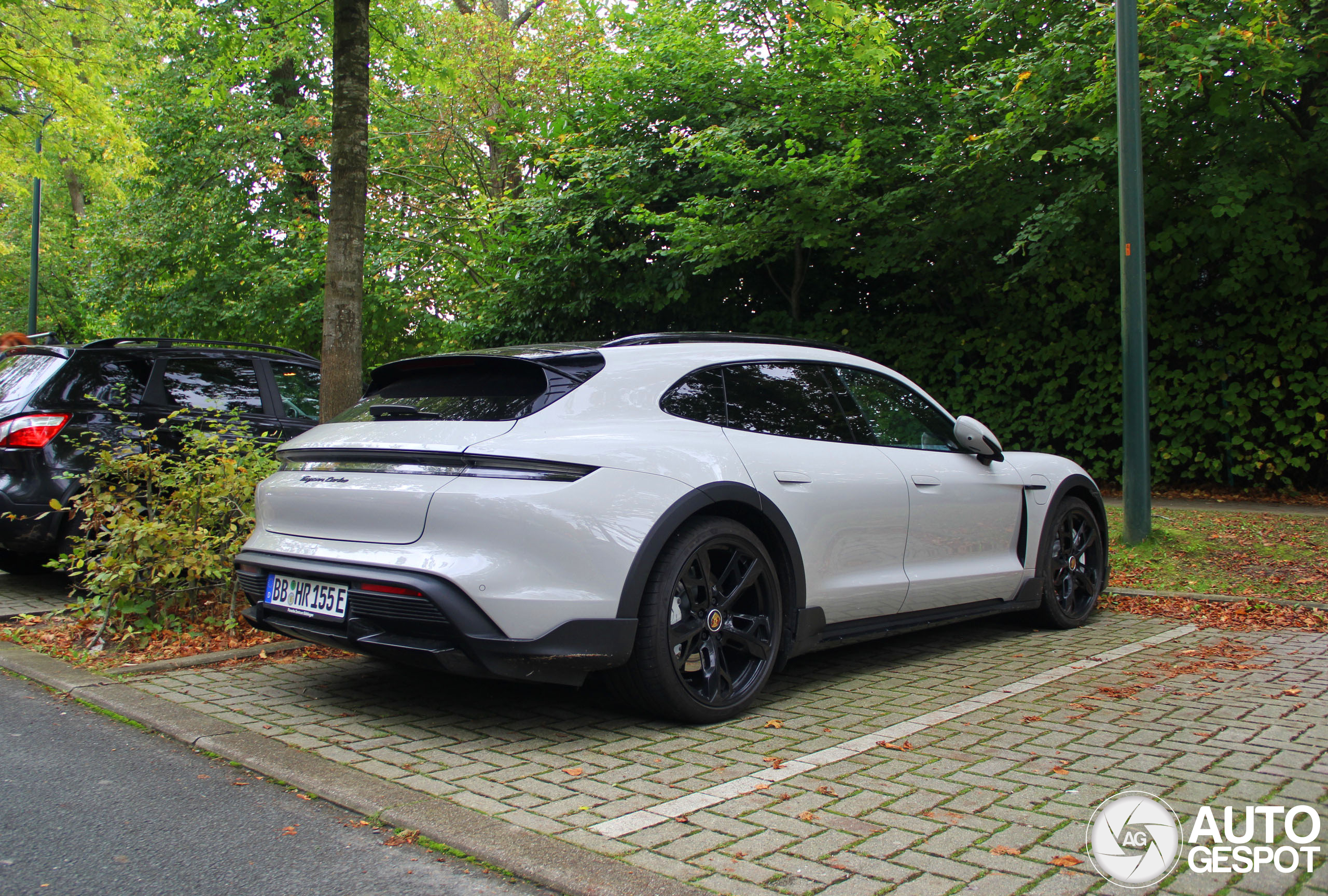 Porsche Taycan Turbo Cross Turismo