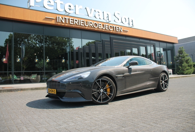 Aston Martin Vanquish 2015 Carbon Black Edition