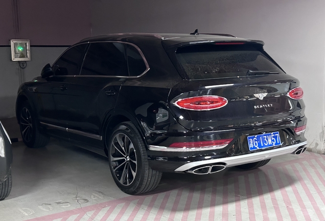 Bentley Bentayga V8 2021