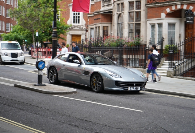 Ferrari GTC4Lusso