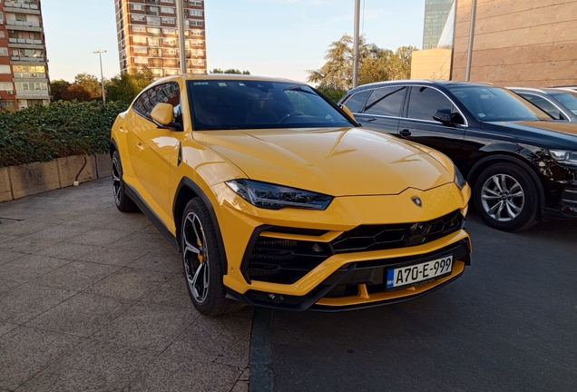 Lamborghini Urus