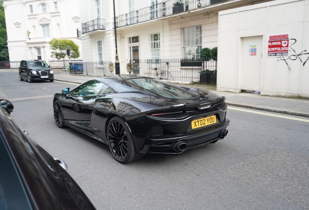 McLaren GT