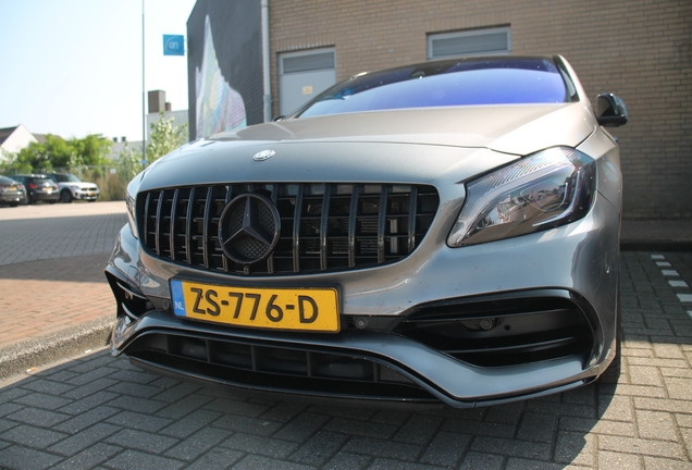 Mercedes-AMG A 45 W176 2015