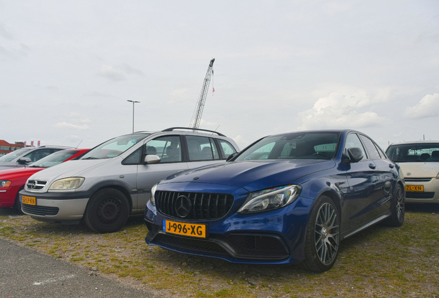 Mercedes-AMG C 63 S W205