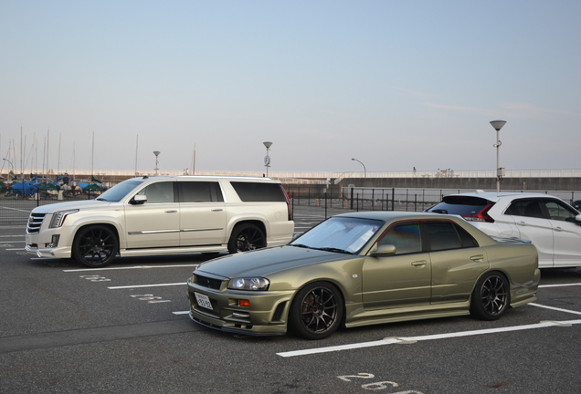 Nissan Skyline R34 Sedan