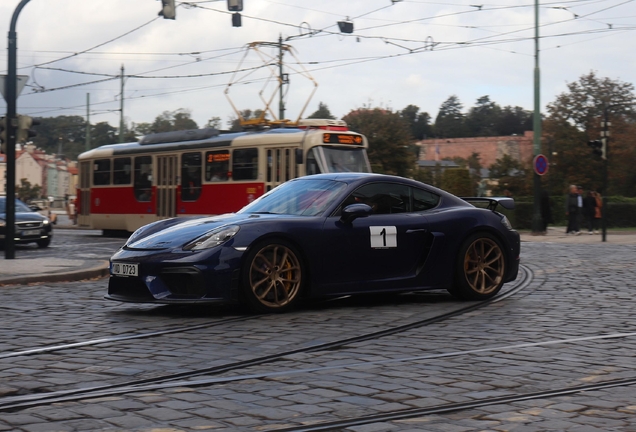 Porsche 718 Cayman GT4