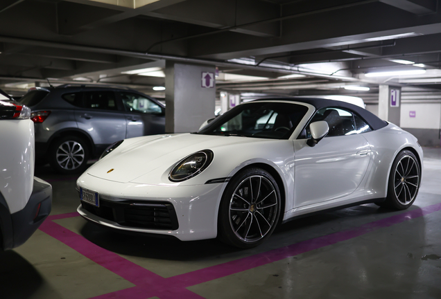 Porsche 992 Carrera 4S Cabriolet