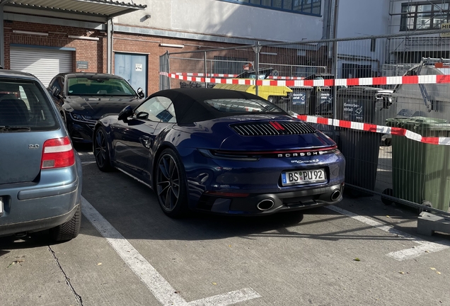 Porsche 992 Carrera 4S Cabriolet