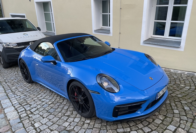 Porsche 992 Carrera GTS Cabriolet