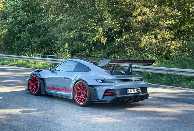 Porsche 992 GT3 RS Weissach Package