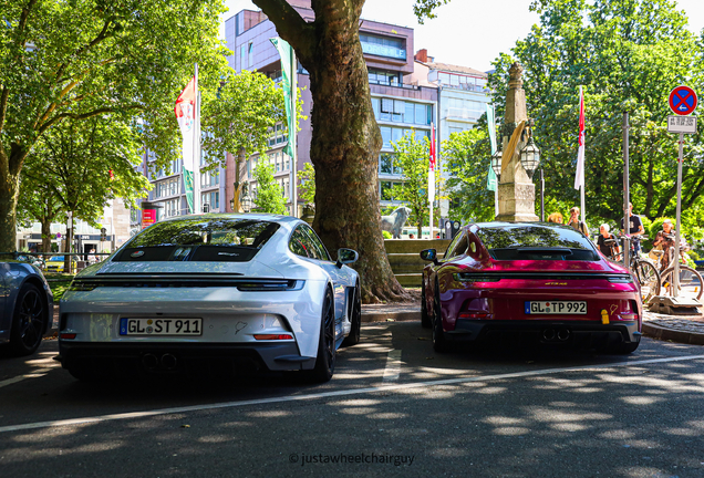 Porsche 992 S/T