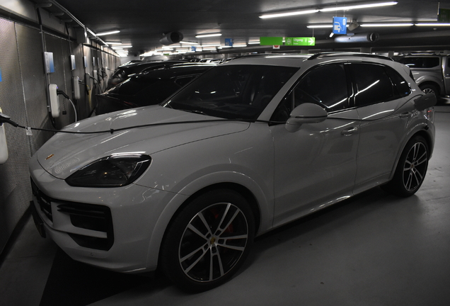 Porsche 9YA Cayenne Turbo E-Hybrid