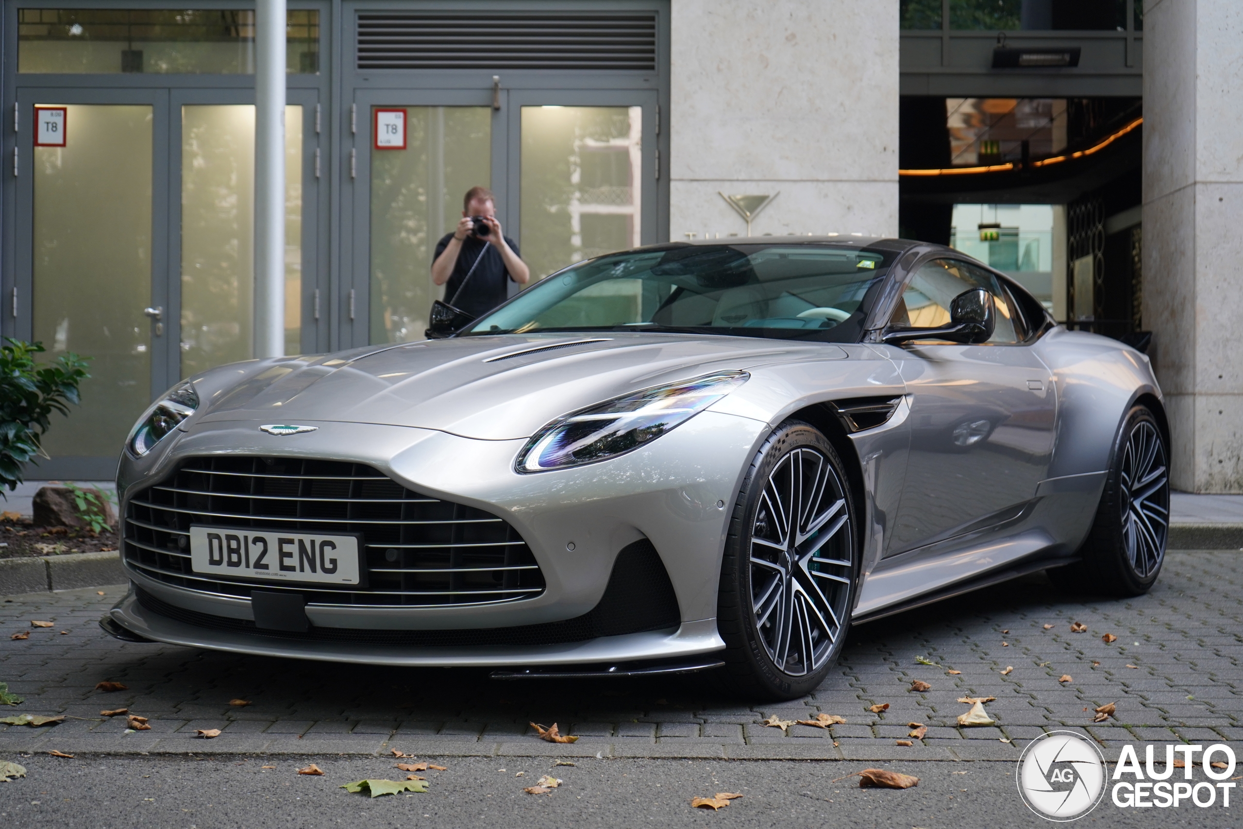 Aston Martin DB12