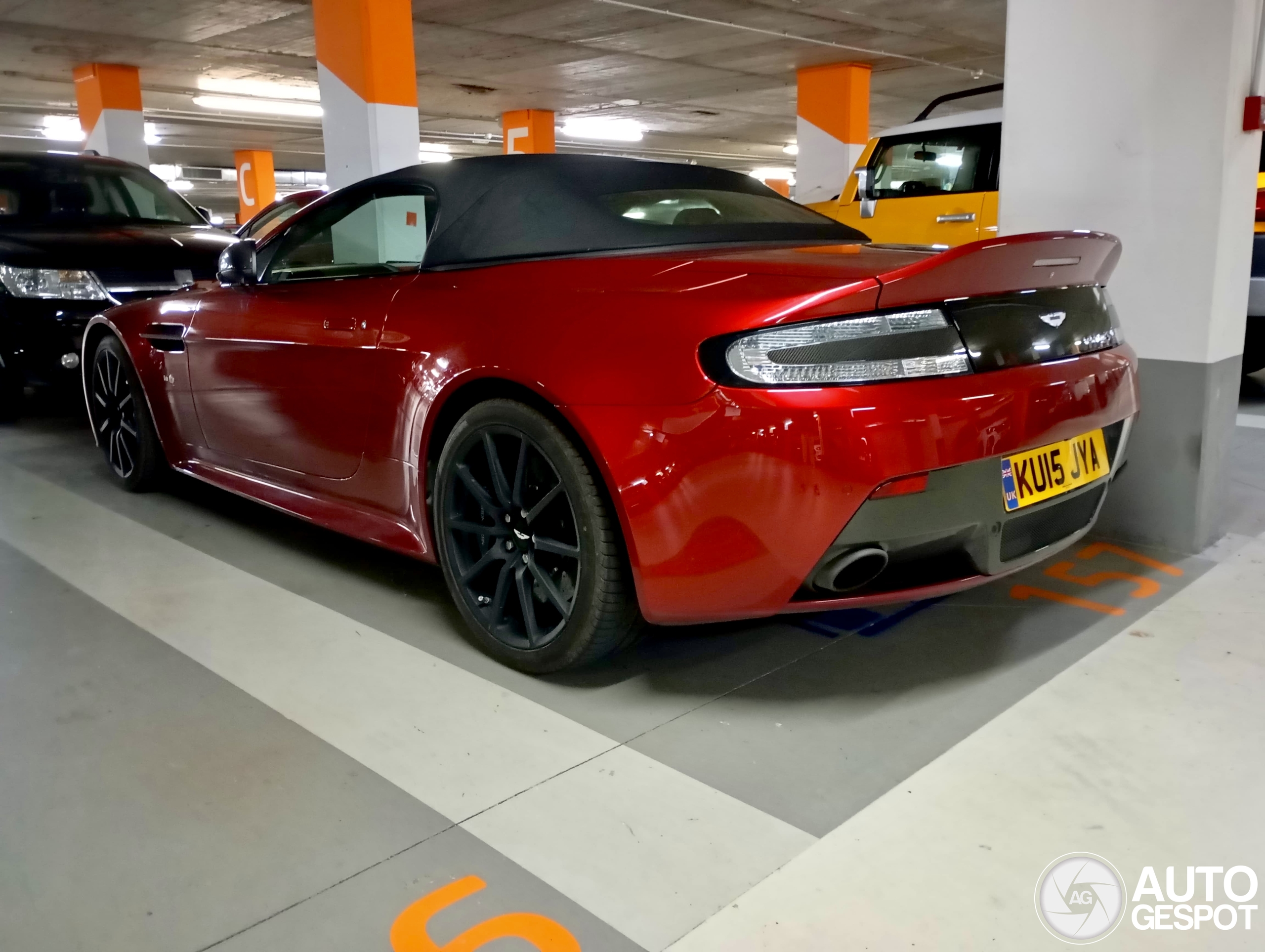 Aston Martin V12 Vantage S Roadster