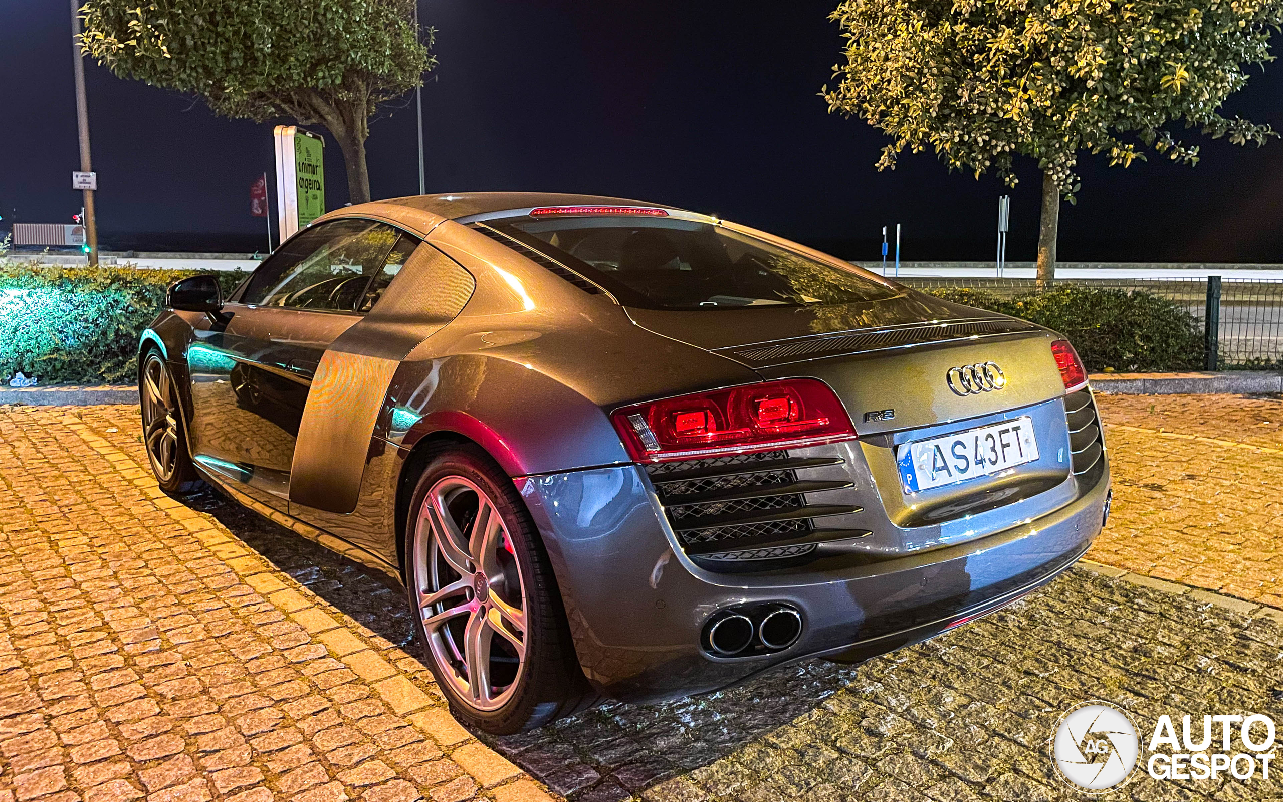 Audi R8