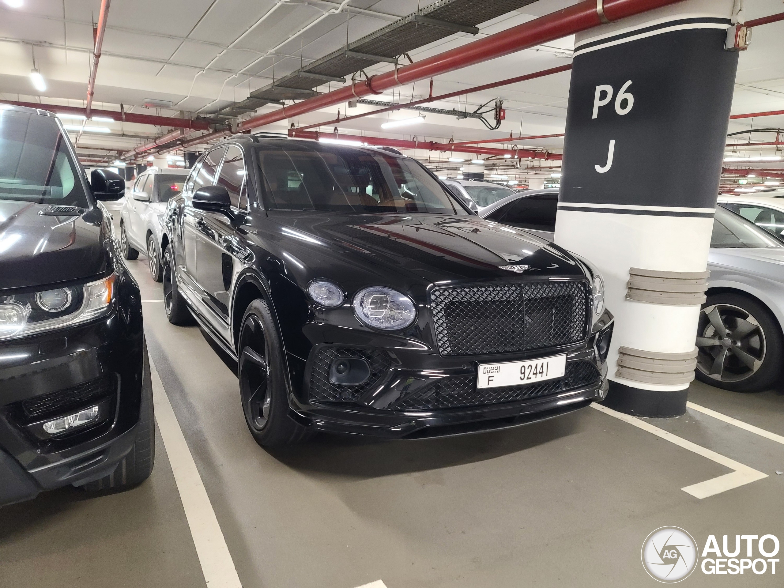 Bentley Bentayga V8 2021