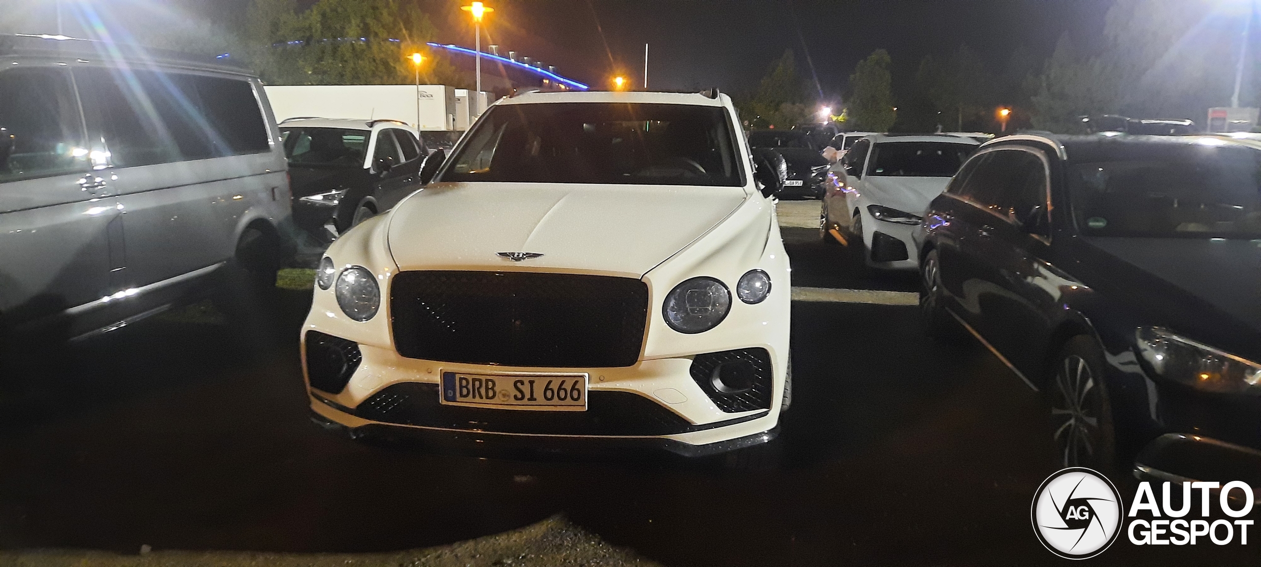 Bentley Bentayga V8 S 2022