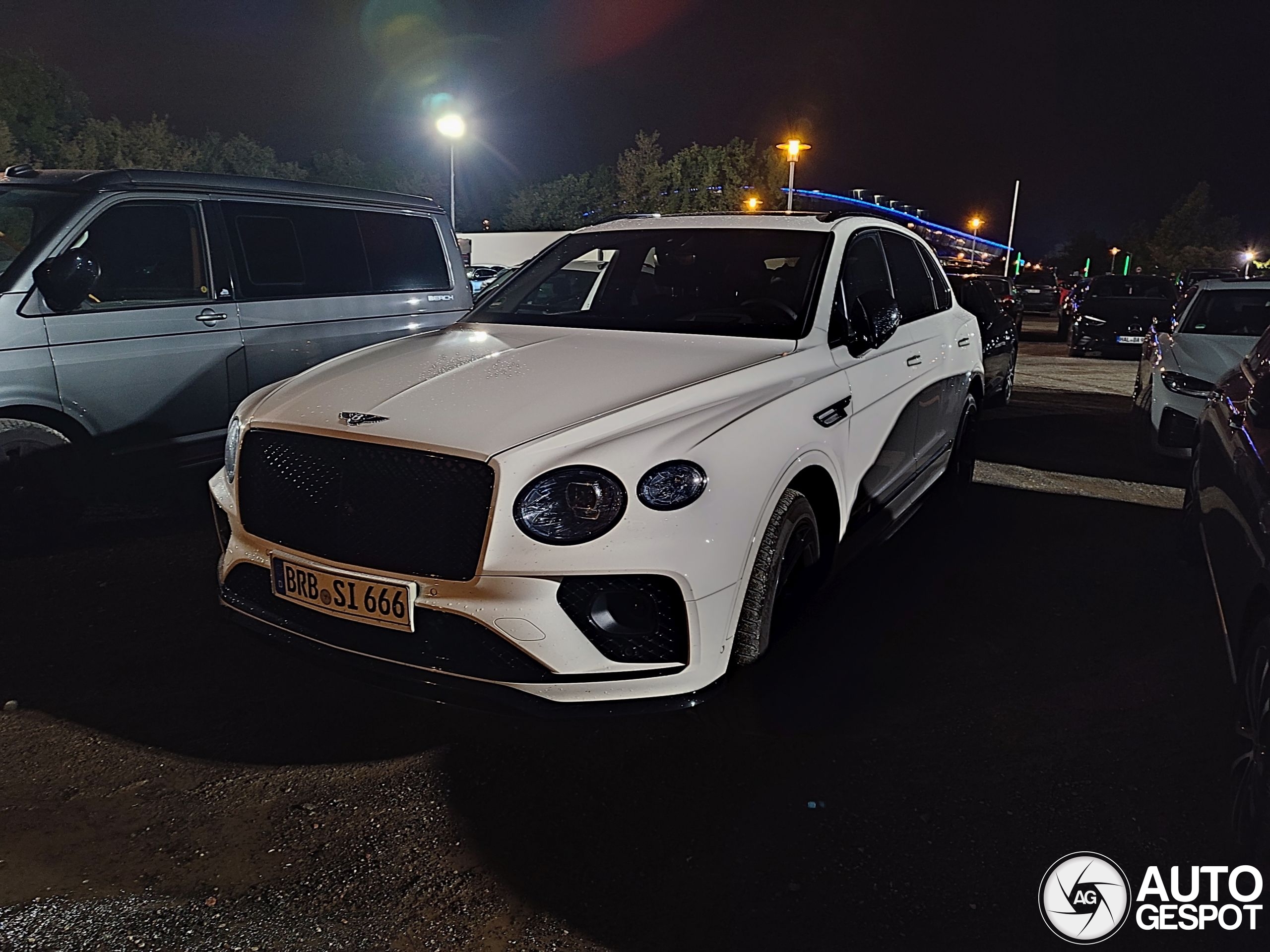 Bentley Bentayga V8 S 2022