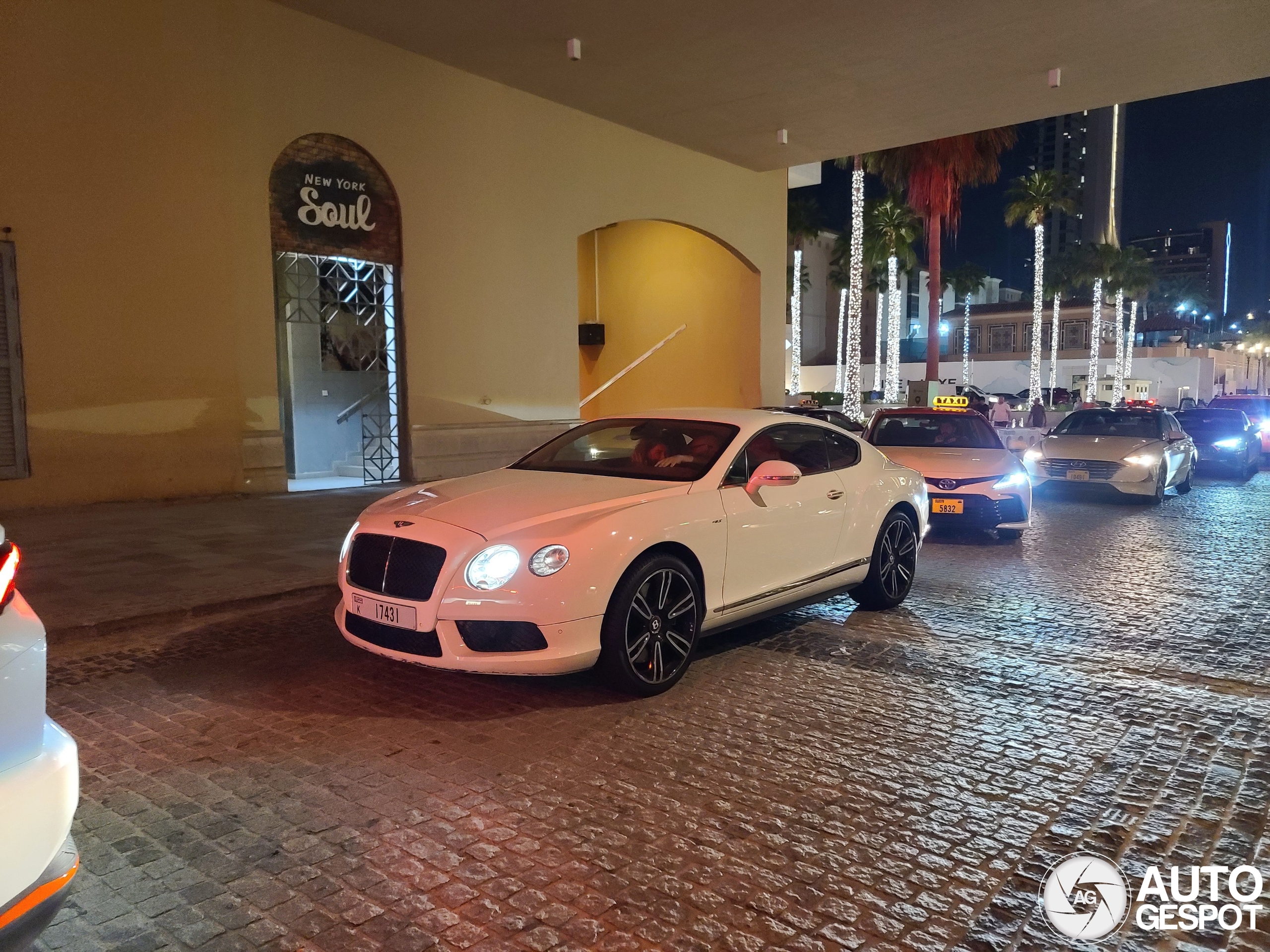 Bentley Continental GT V8 S