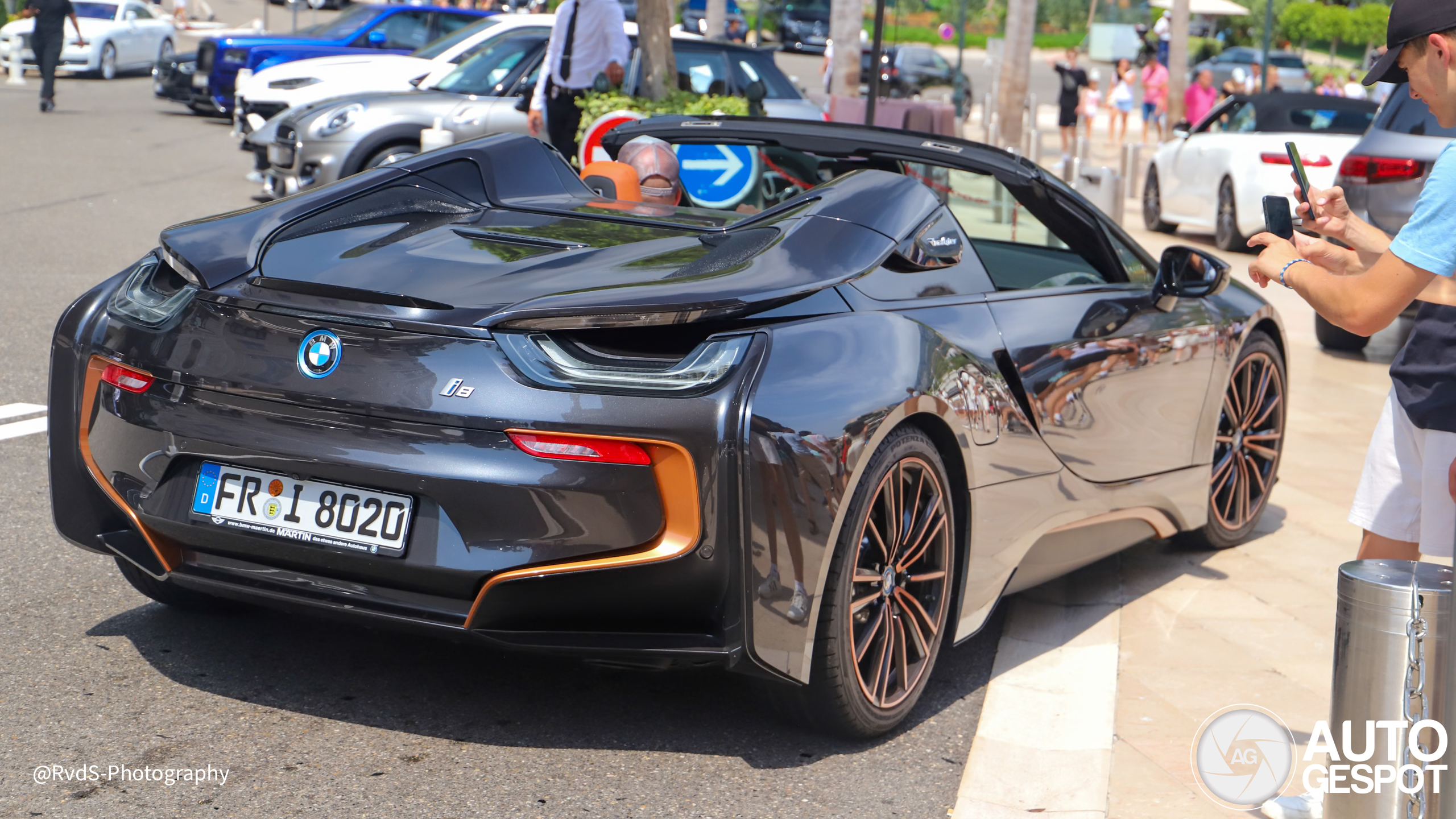 BMW i8 Roadster Ultimate Sophisto Edition