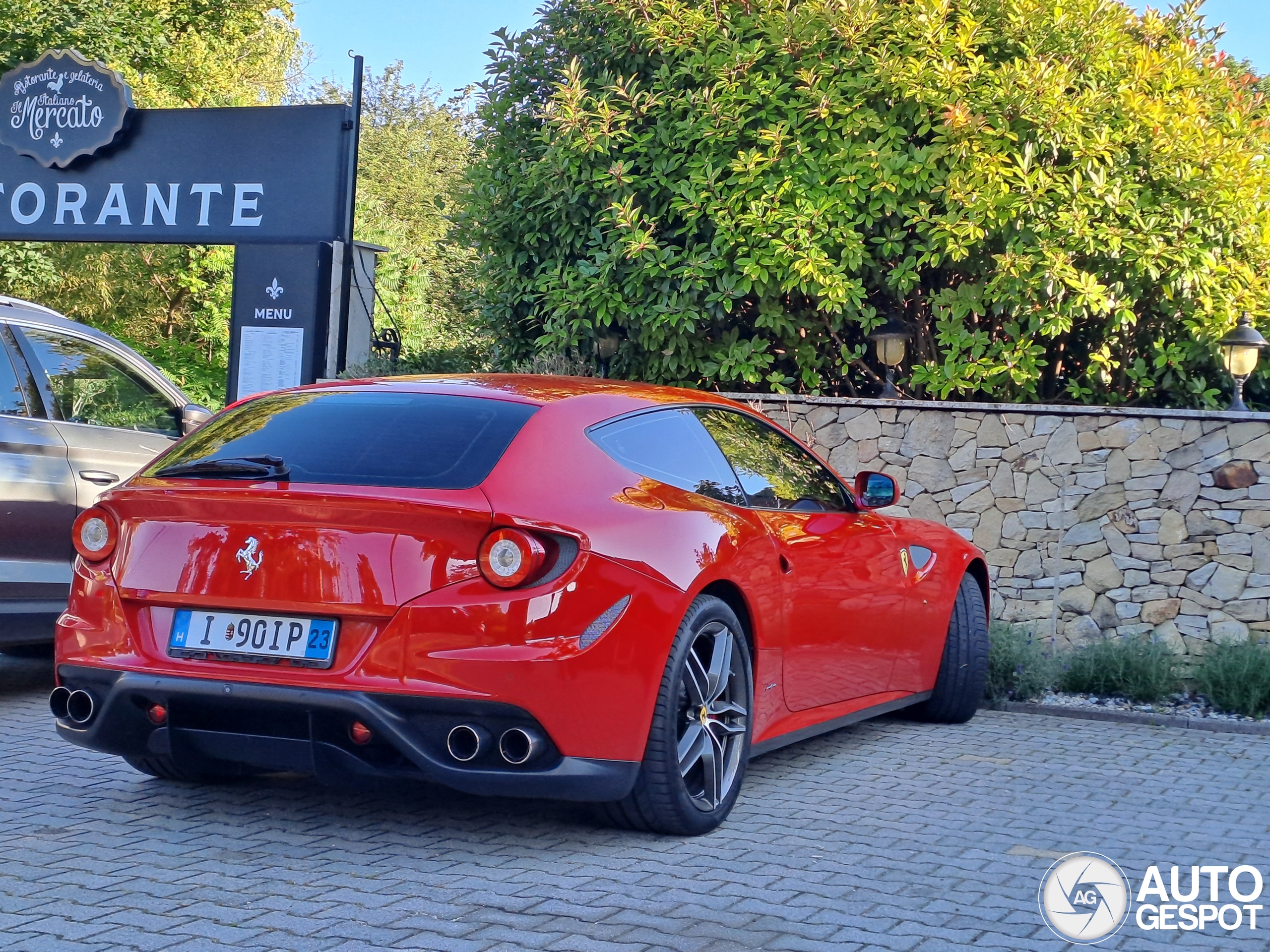 Ferrari FF