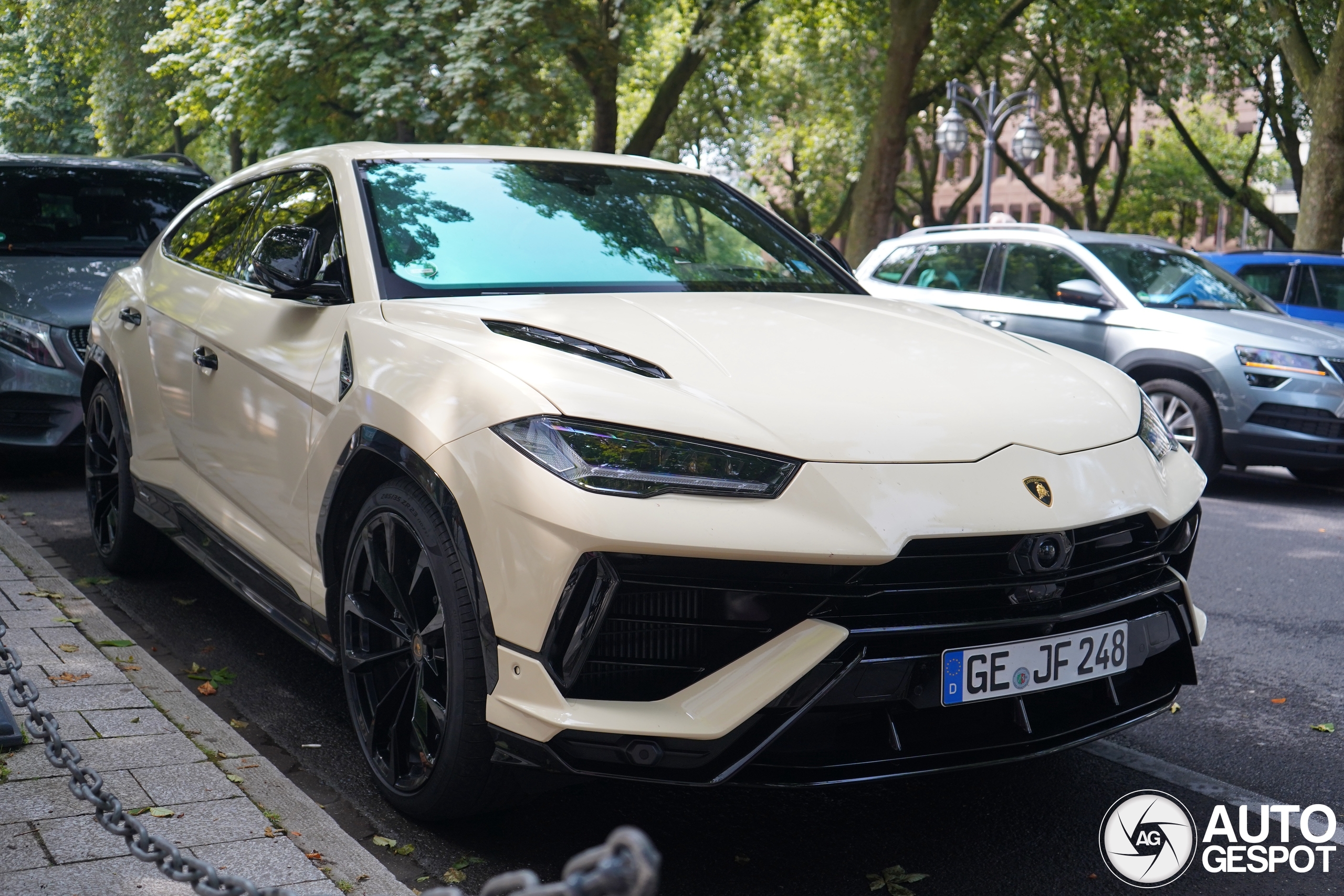 Lamborghini Urus S