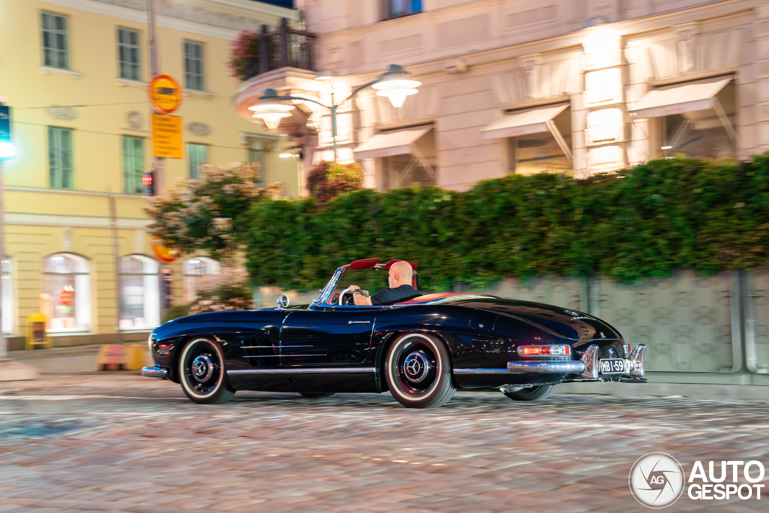 Mercedes-Benz 300SL Roadster