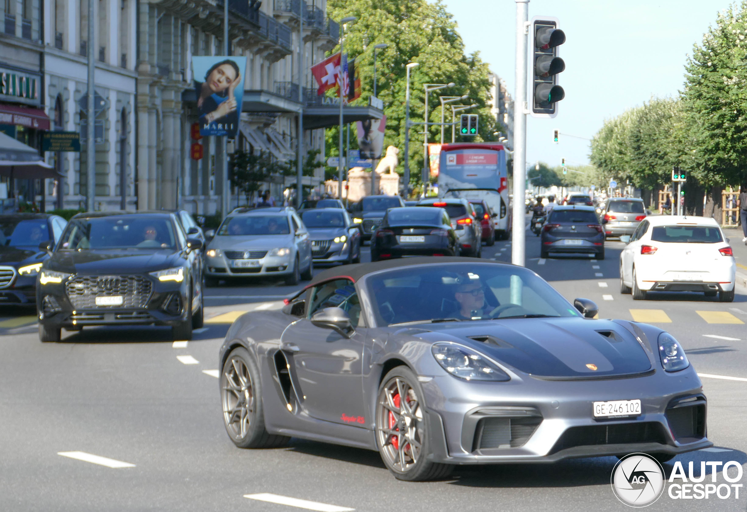 Porsche 718 Spyder RS Weissach Package